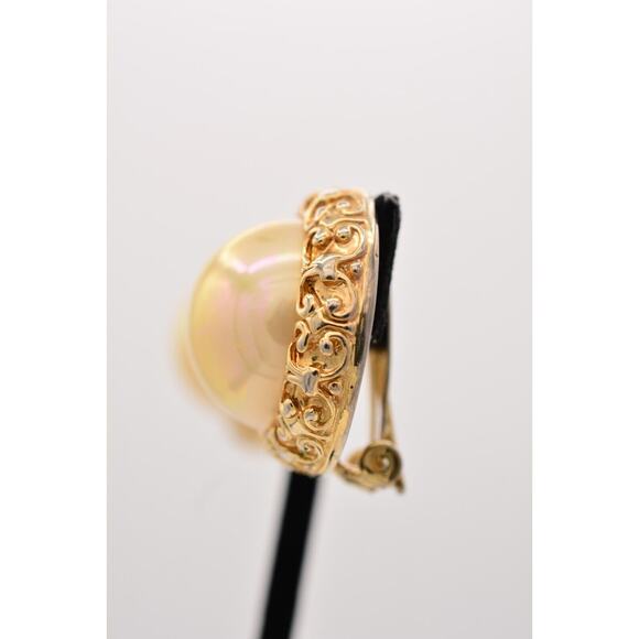 Vintage Clip On Earrings Round Iridescent Pearl Gold Chunky Heavy 1980s BinAE - Picture 11 of 12